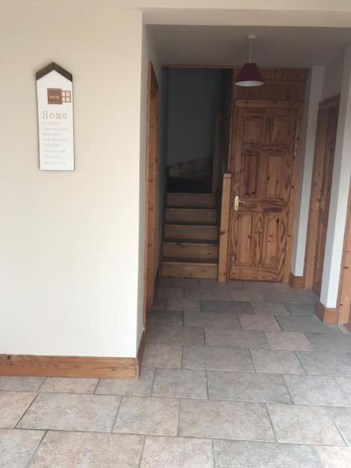 Rosie'S Pad Louisburgh Exterior foto