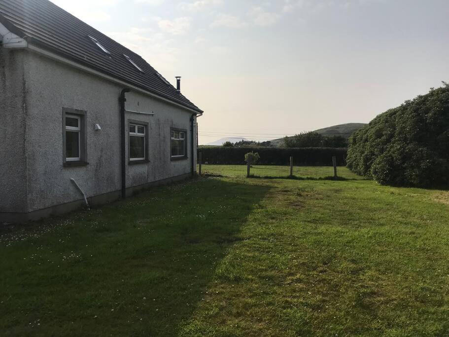Rosie'S Pad Louisburgh Exterior foto